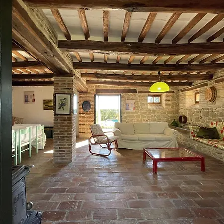 Villa In Amandola With Pool And Garden, Cleaning Included