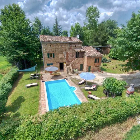 Vila Villa In Amandola With Pool And Garden, Cleaning Included *