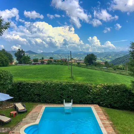 Vila Villa In Amandola With Pool And Garden, Cleaning Included
