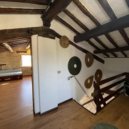 Villa In Amandola With Pool And Garden, Cleaning Included