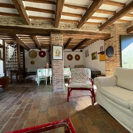 Villa In Amandola With Pool And Garden, Cleaning Included Vila