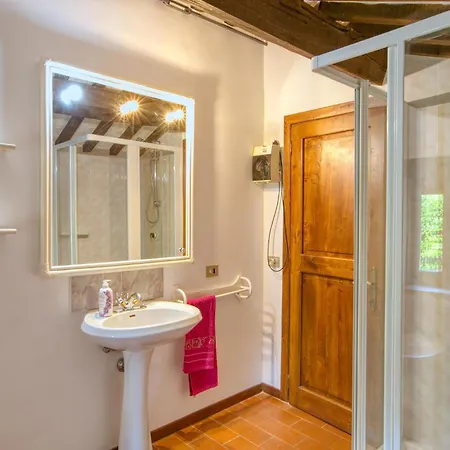 Vila Villa In Amandola With Pool And Garden, Cleaning Included *